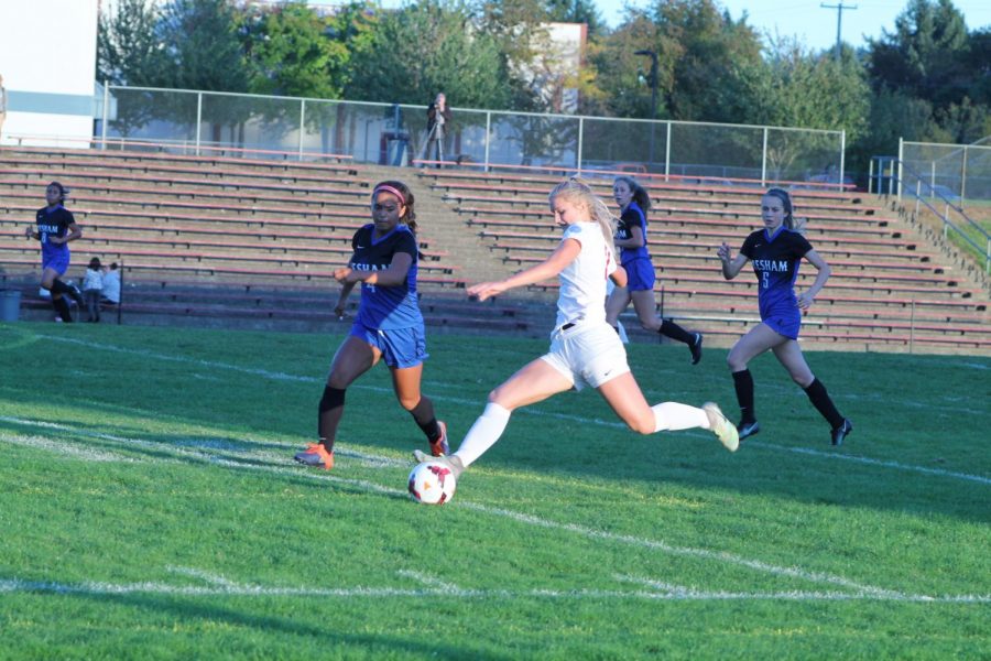 Girls Soccer Expects Strong Season